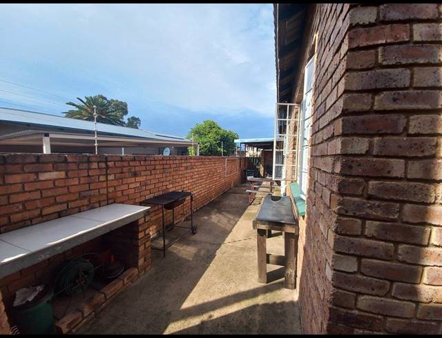 3 BEDROOM APARTMENT FOR SALE IN JORDAAN PARK